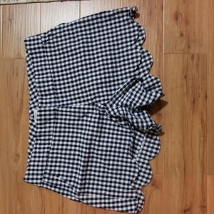 Crown and ivy Shelby Shorts size 10